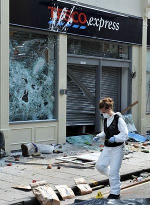 bristol-tesco-riot.jpg