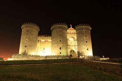 naples castel napoli nuovo italy hire italian garden pizza