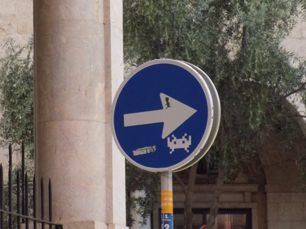 Mallorca-Palma-road-sign