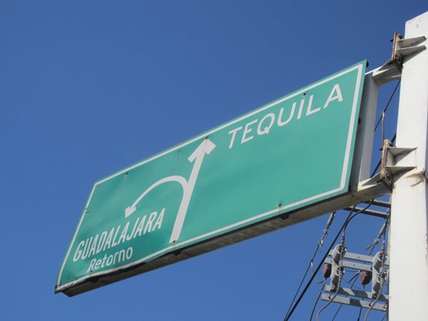 Mexico-city-road-sign
