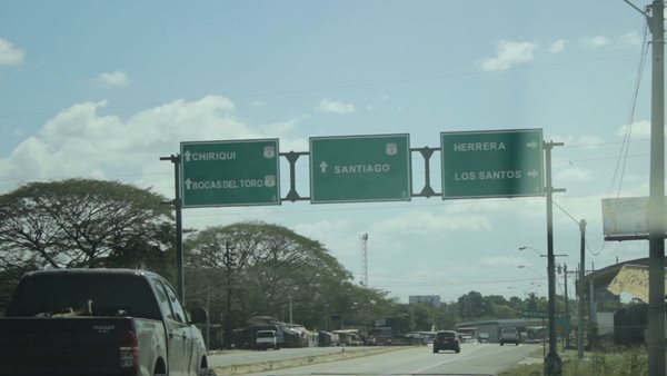 Panama-Highway-Signs