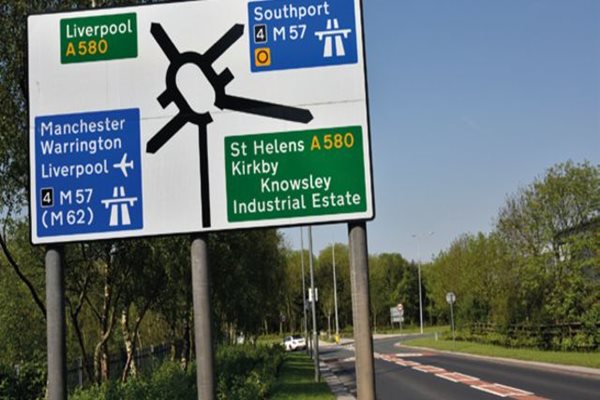 UK-Motorway-Sign-Roundabout