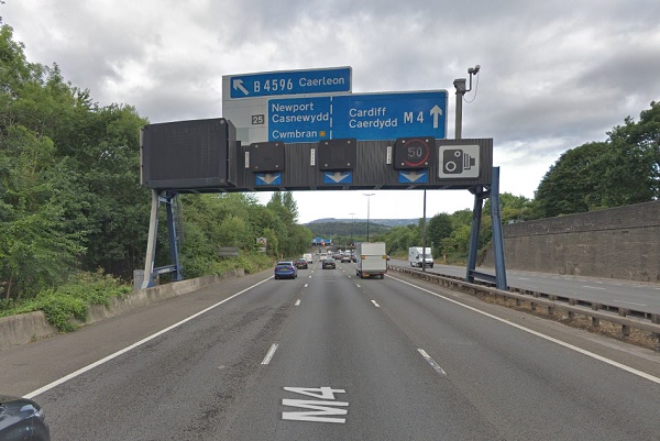 Wales-Motorway-Sign