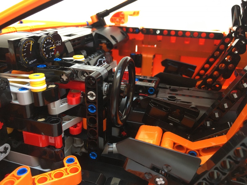 lego porsche 911 driver