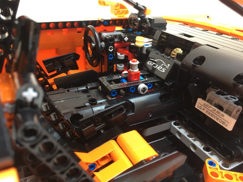 lego porsche 911 passenger