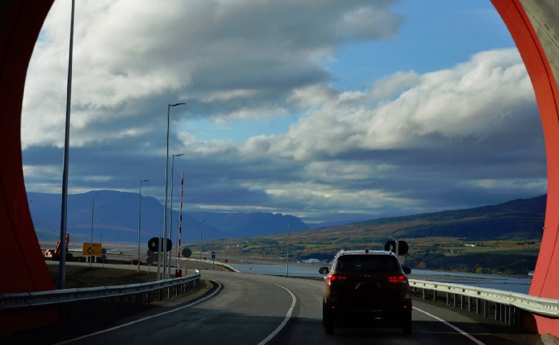 Vaðlaheiði tunnel