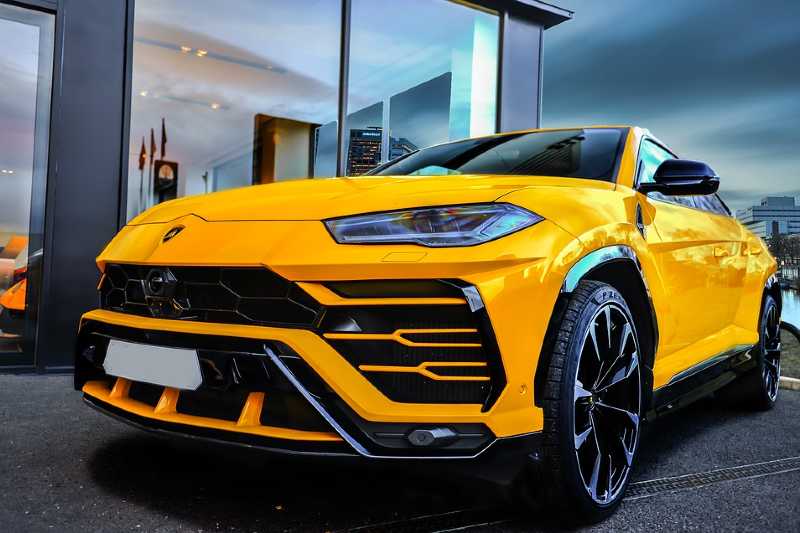 Lamborghini Urus Instagram