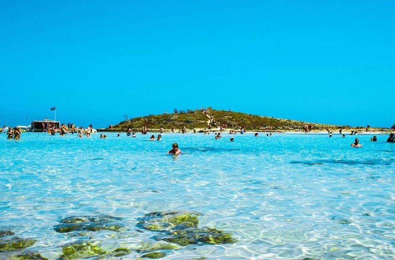 Book a room Vacation at Two Sandals - Bed & Breakfast - in St Thomas US Virgin Islands. A Little Secret by Secret Harbor Beach. Short walk from Secret Harbor Beach. Overlooks American Yacht Harbor in Red Hook. Spectacular views of the Caribbean Sea and St John.