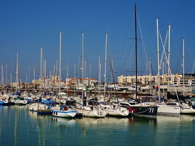 Car Hire Calais Car Rental Calais Ferry Hover Port Rhino