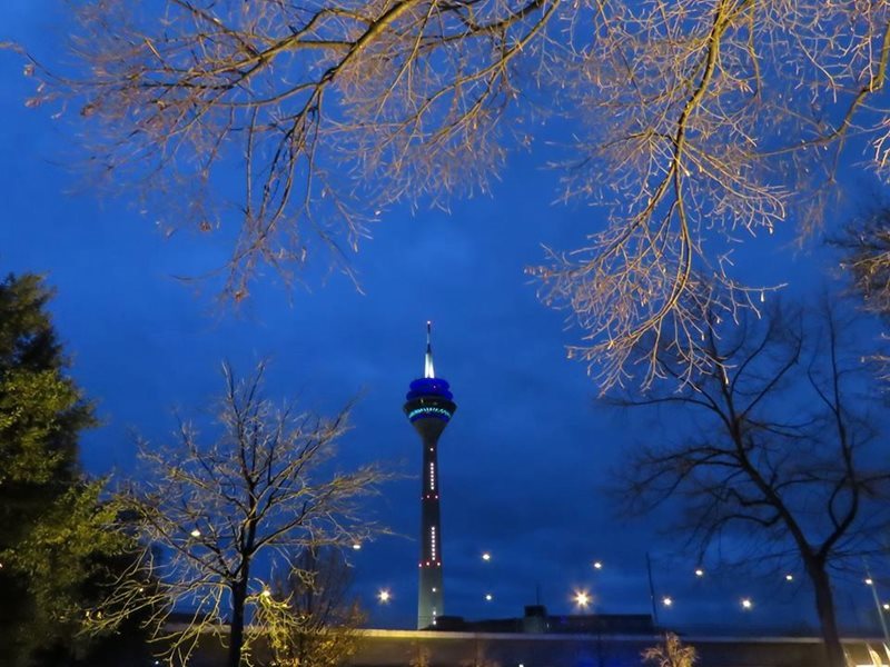 Car Hire Dusseldorf Cheap Car Rental Dusseldorf Rhino