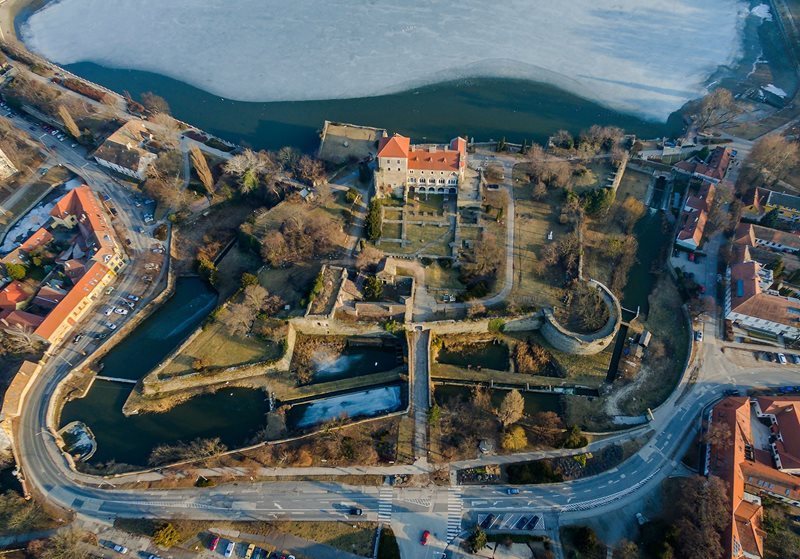 Тата венгрия