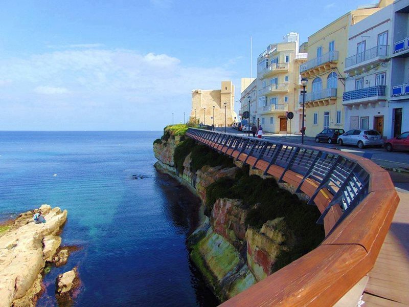 qawra st pauls bay