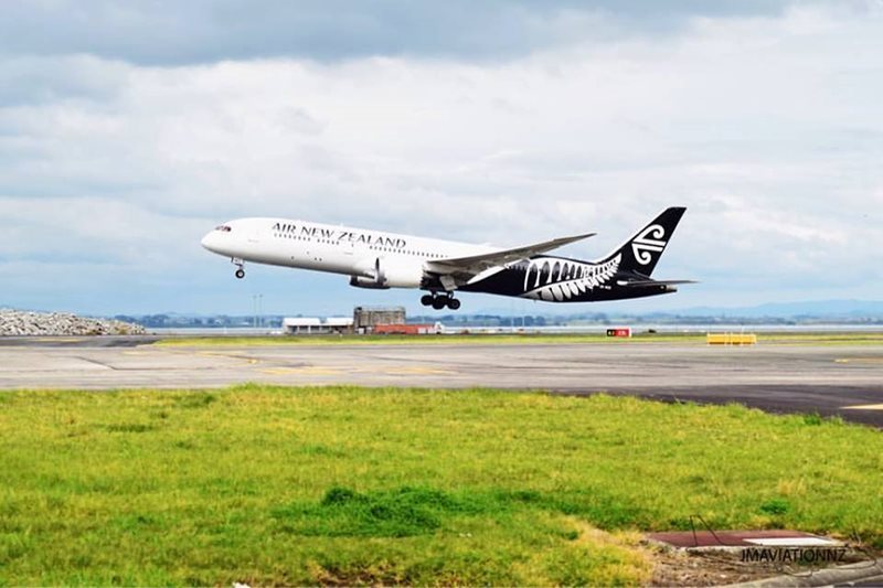 Car Hire Auckland Airport NZ Cheap Car Rental Aukland Airport from Rhino