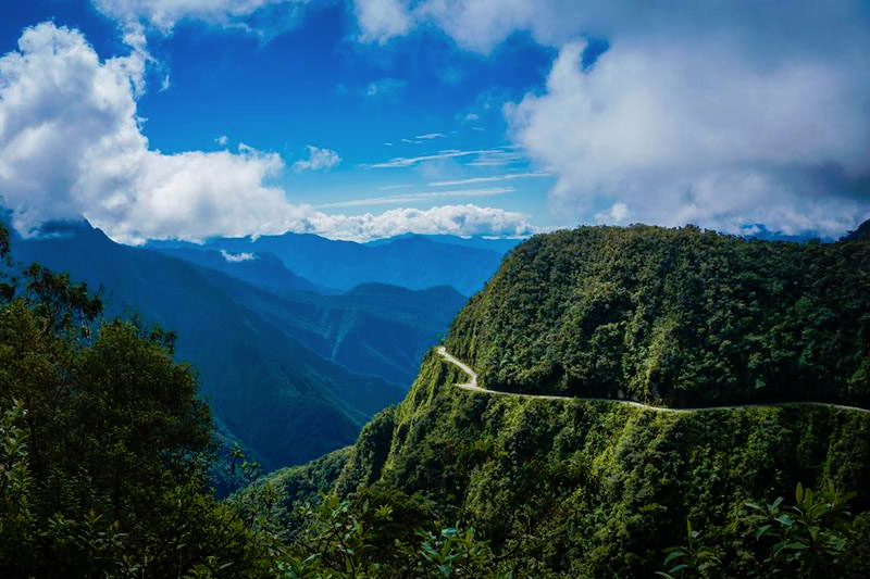 death road bolivia la paz