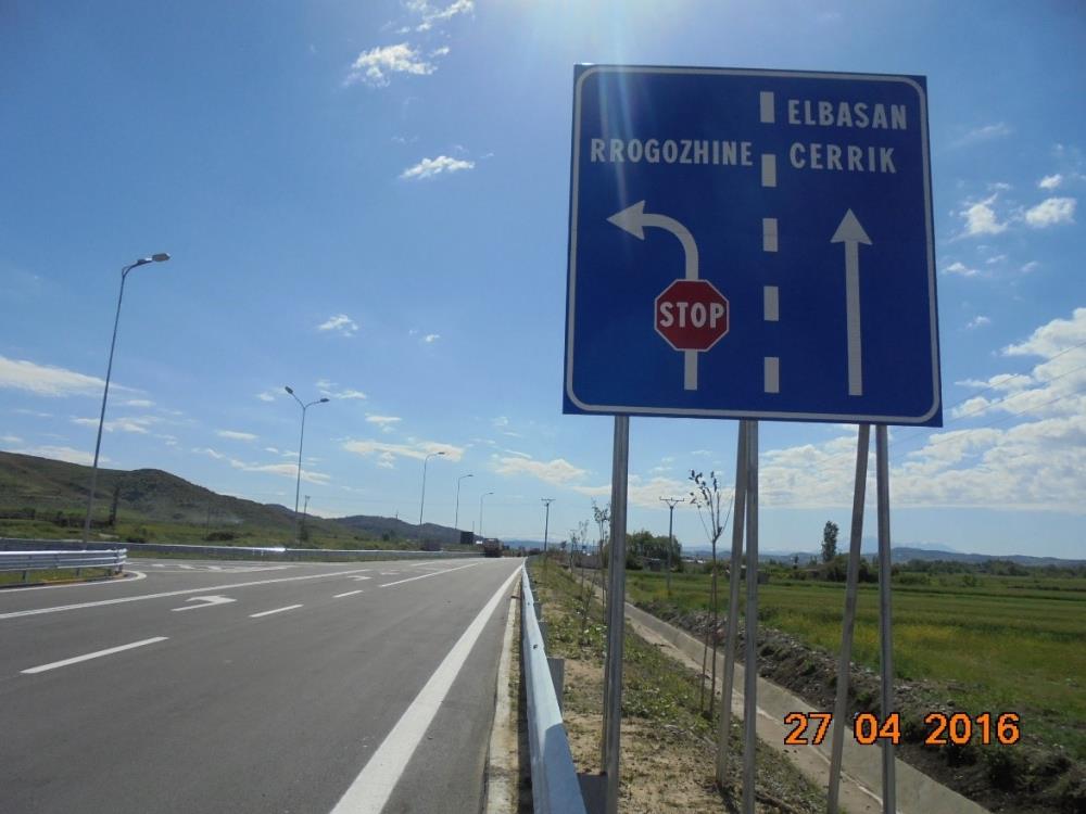 Motorway-Sign-Albania-RRogozhine-Elbasan-Cerrik