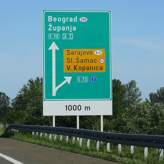 Slavonie-Croatie-Road-Sign