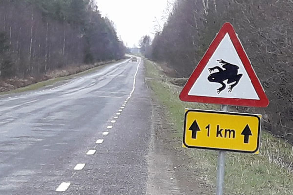 Estonia-Road-Sign