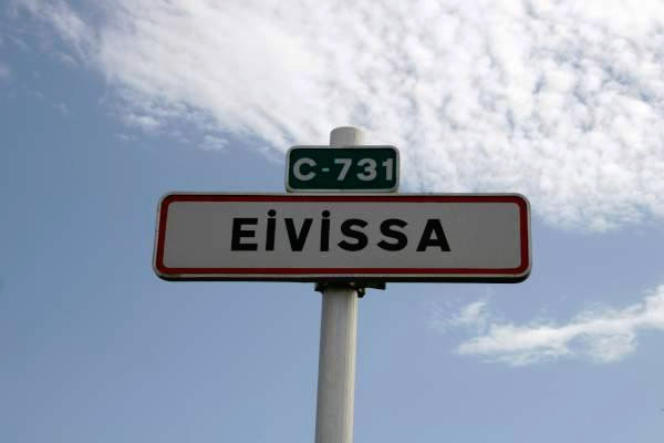 Ibiza-Road-Sign