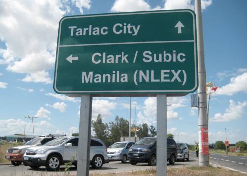 Philippines-Manila-Road-Sign