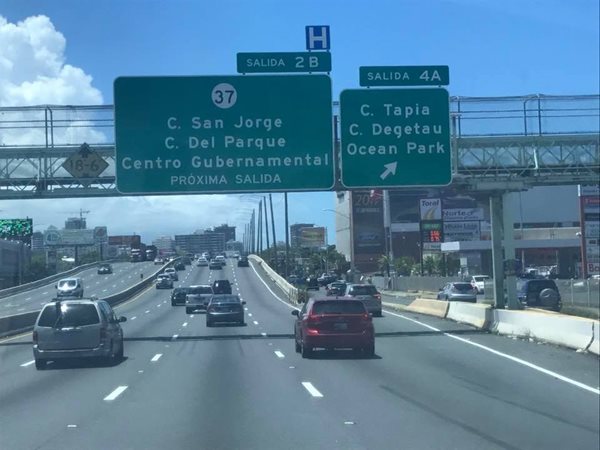 Puerto-Rico-San-Juan-Road-Signs
