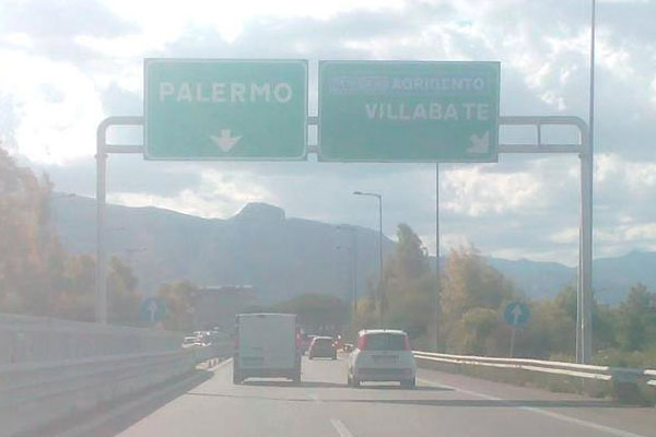 Sicily-Palermo-Motorway-Sign
