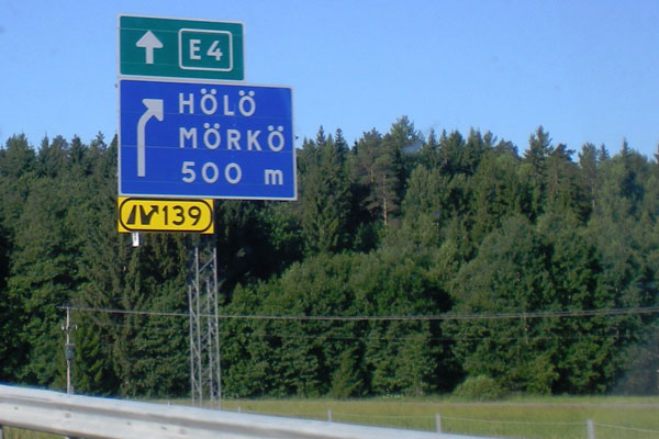 Sweden-Motorway-Sign