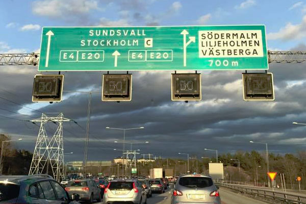 Sweden-Stockholm-Motorway-Sign