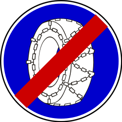 Removing snow chains mandatory - Road Sign