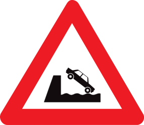 Warning for a quayside or riverbank - Road Sign