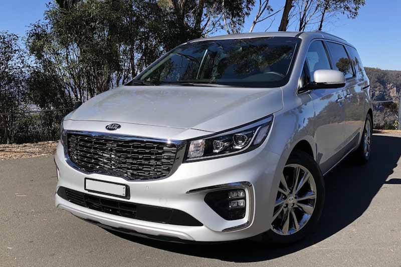 7 seater rental Gold Coast Kia Carnival