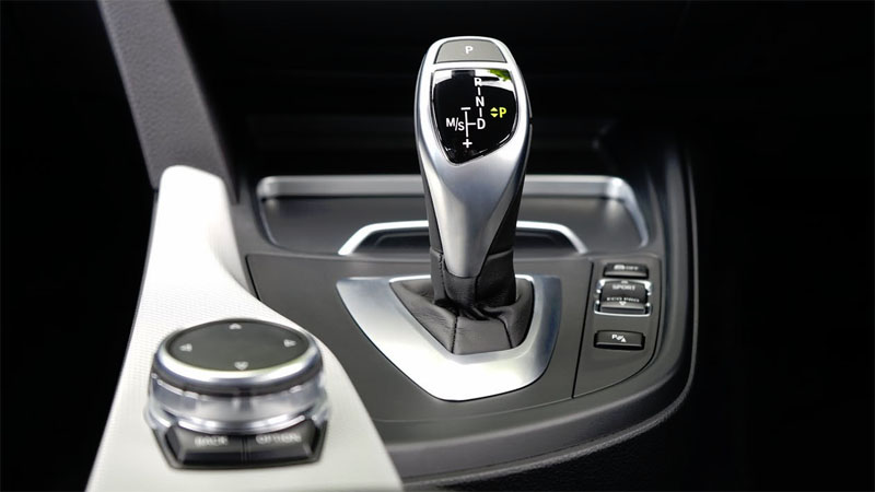 automatic car rental Iceland